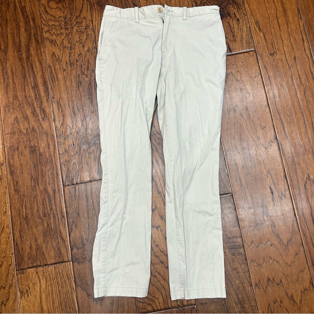 Banana Republic Men's Aiden Chino pant